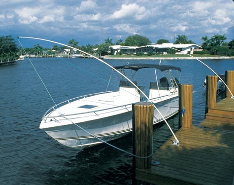 https://www.taylormadeproducts.com/images/products/mooring/standard-premium-mooring-whips-installed.jpg